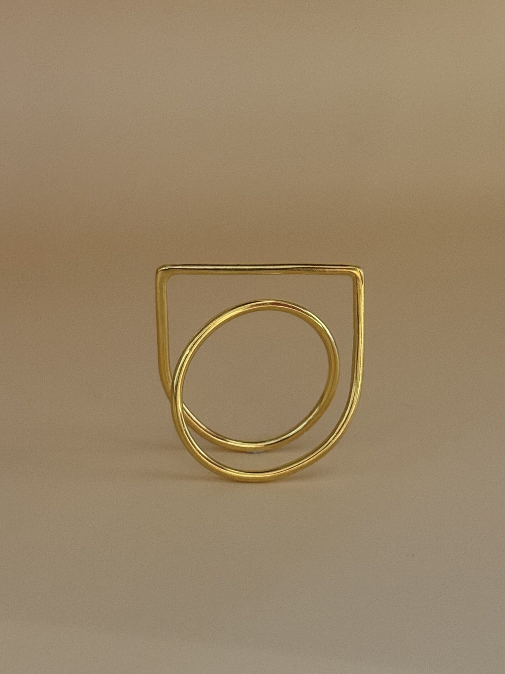 Round to square / Ring
