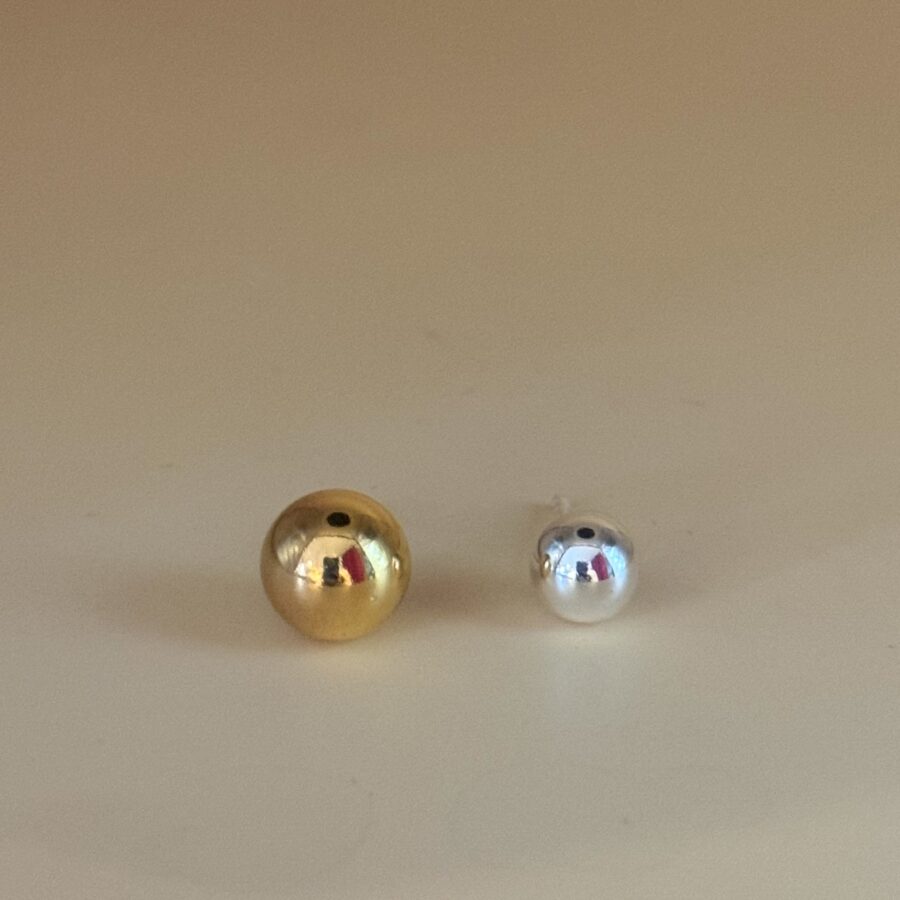 spheres / earring / solo