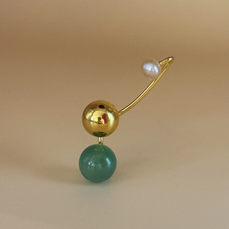 floating pearls / earring /